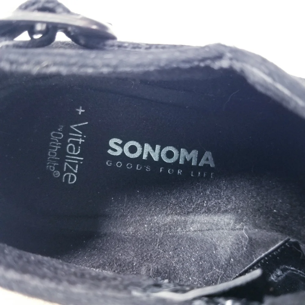 SONOMA ANKLE BOOTS WITH SIDE BUCKLE AND INNER ZIPPERS SIZE 8